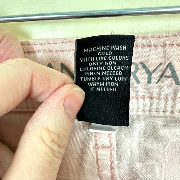 LANE BRYANT Pale Pink Denim Wide Leg Capri Pants with Released Raw Hem, Size 16 - Picture 8 of 10